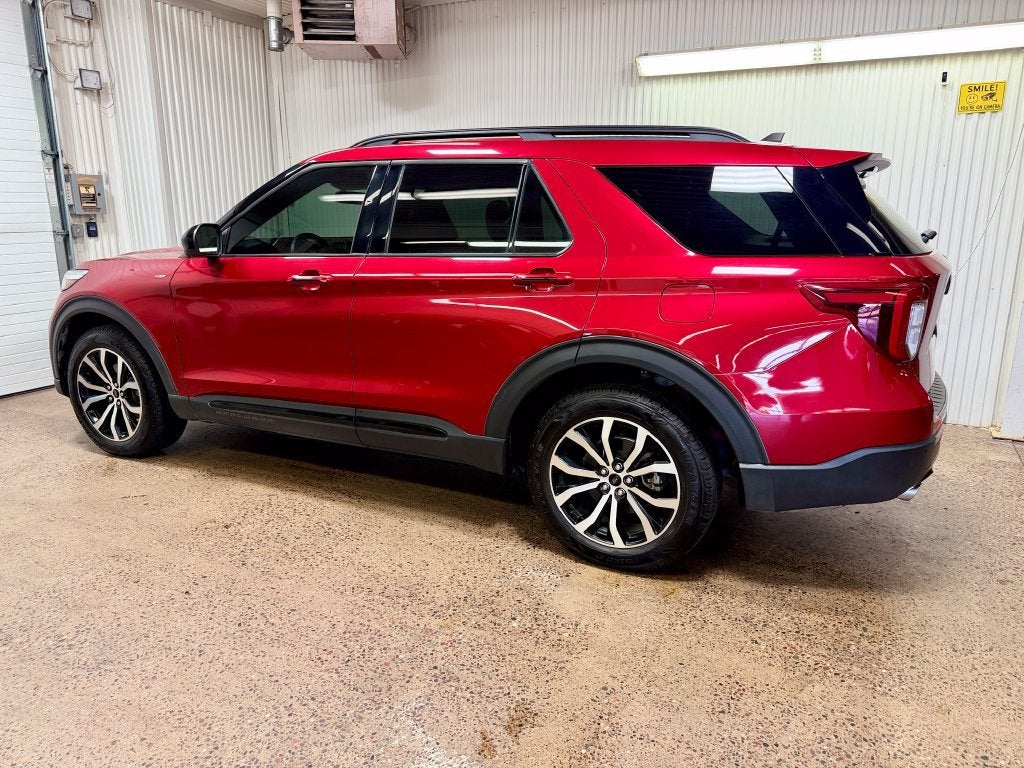 2023 Ford Explorer ST-Line