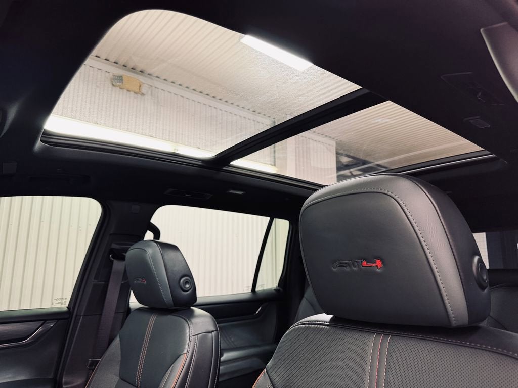 2024 GMC Acadia AT4