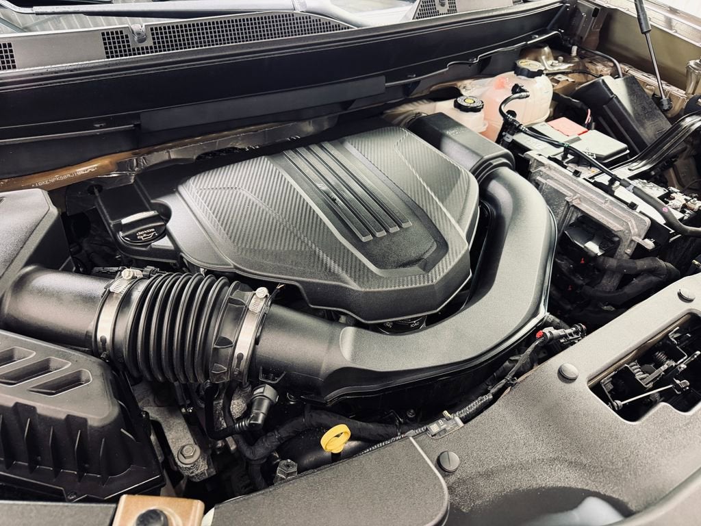 2024 GMC Acadia AT4