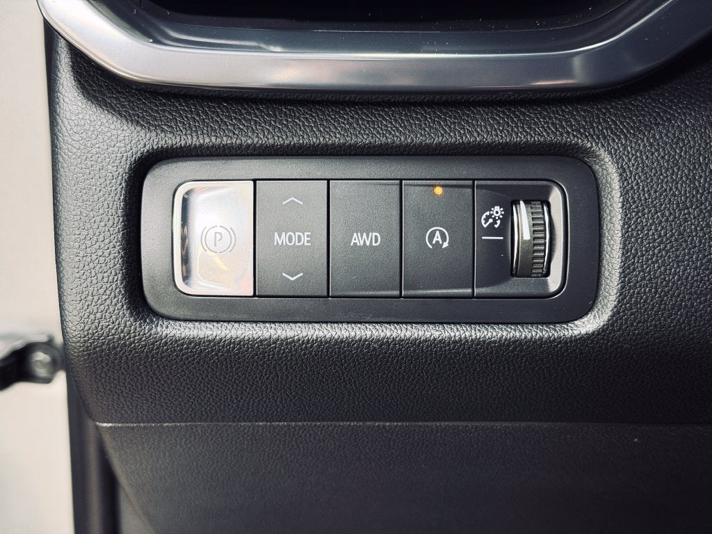 2024 GMC Acadia AT4