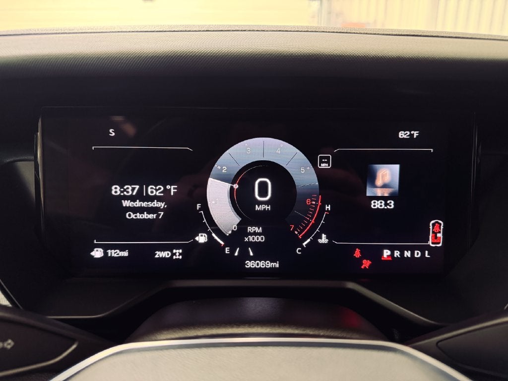 2024 GMC Acadia AT4