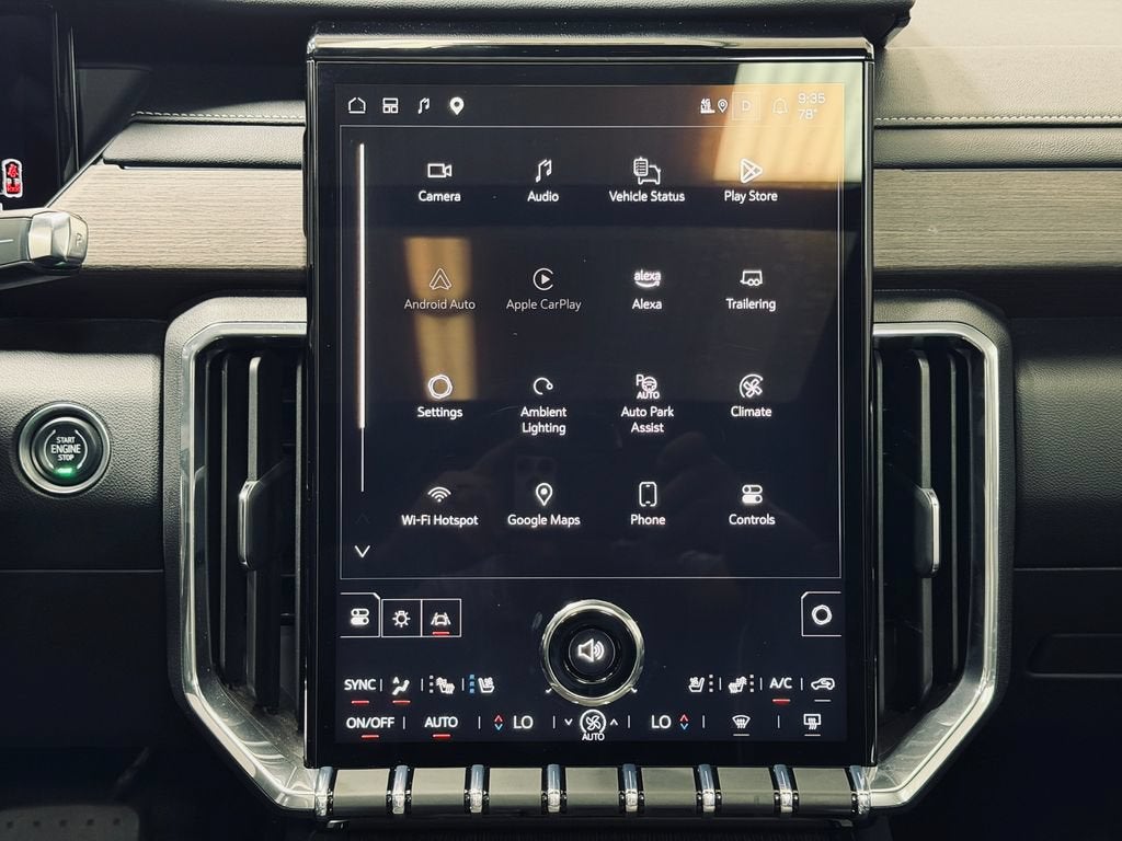 2024 GMC Acadia Denali