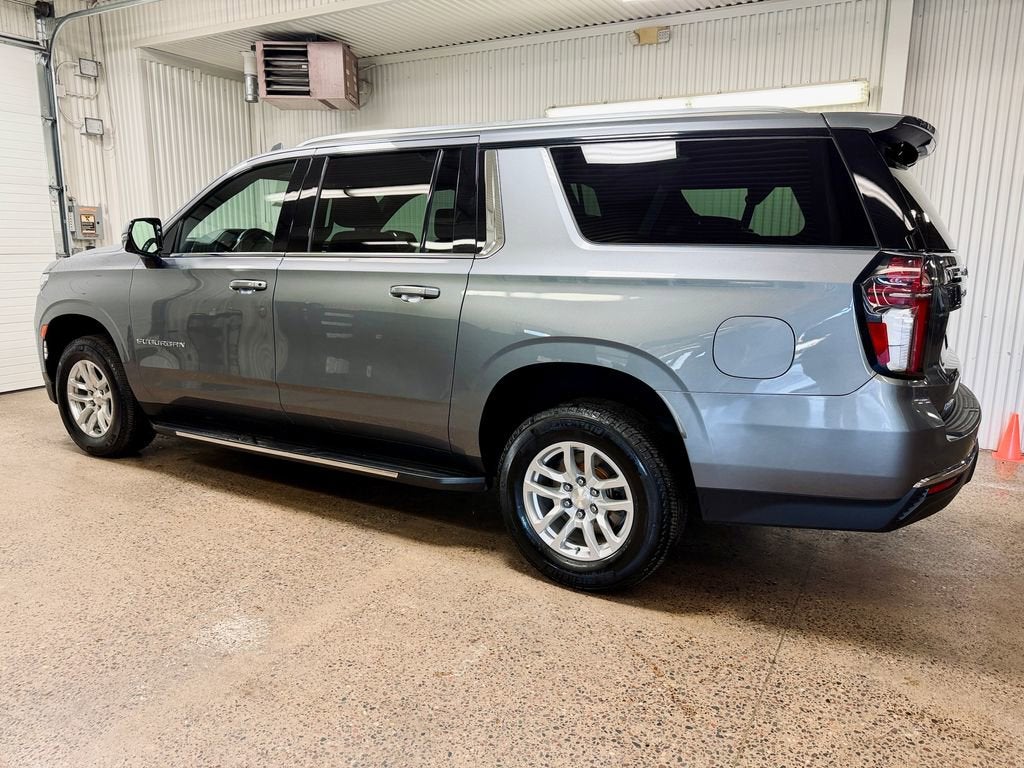 2022 Chevrolet Suburban LT