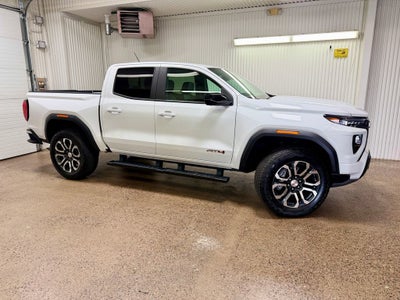 2024 GMC Canyon AT4