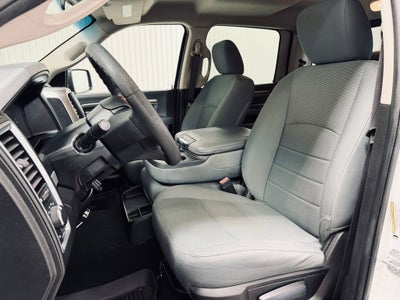 2019 RAM 1500 Classic SLT Crew Cab 4x4 5'7" Box