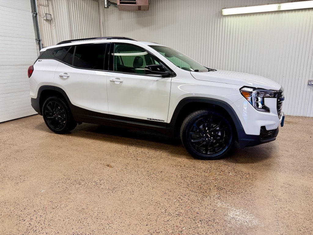 2023 GMC Terrain SLT