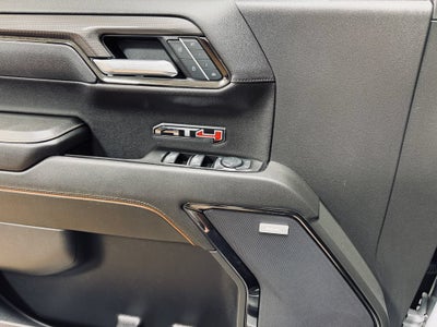 2025 GMC Sierra 1500 AT4