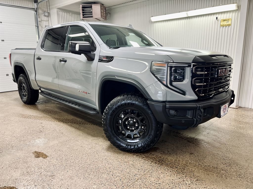 2024 GMC Sierra 1500 AT4X