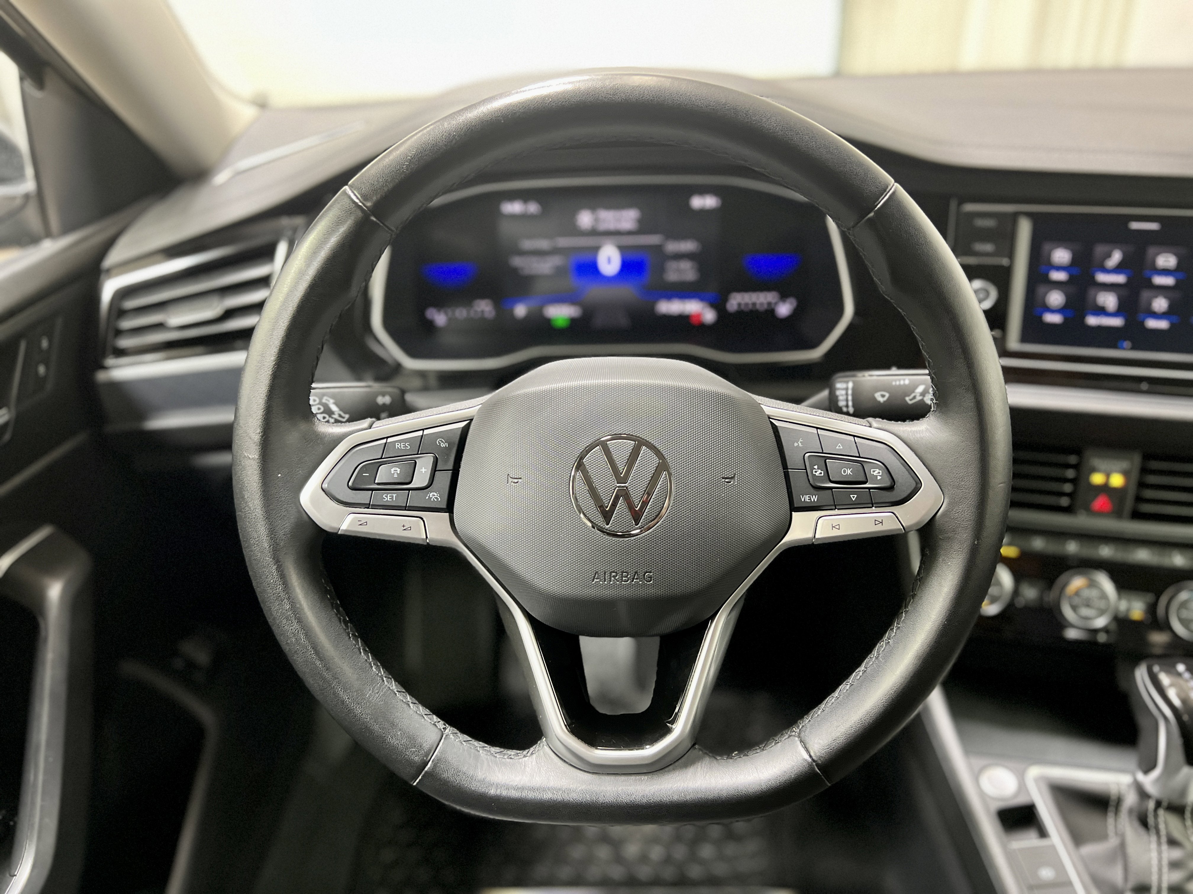 2024 Volkswagen JETTA SE