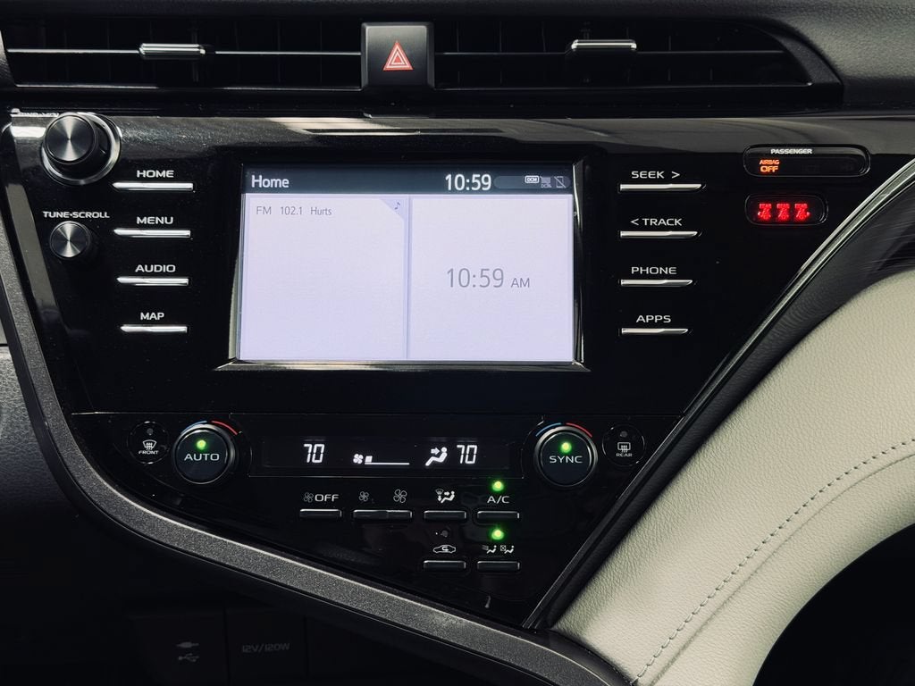 2019 Toyota Camry Hybrid LE