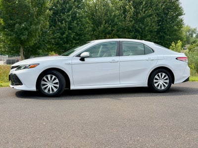 2019 Toyota Camry Hybrid LE