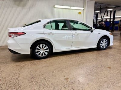 2019 Toyota Camry Hybrid LE