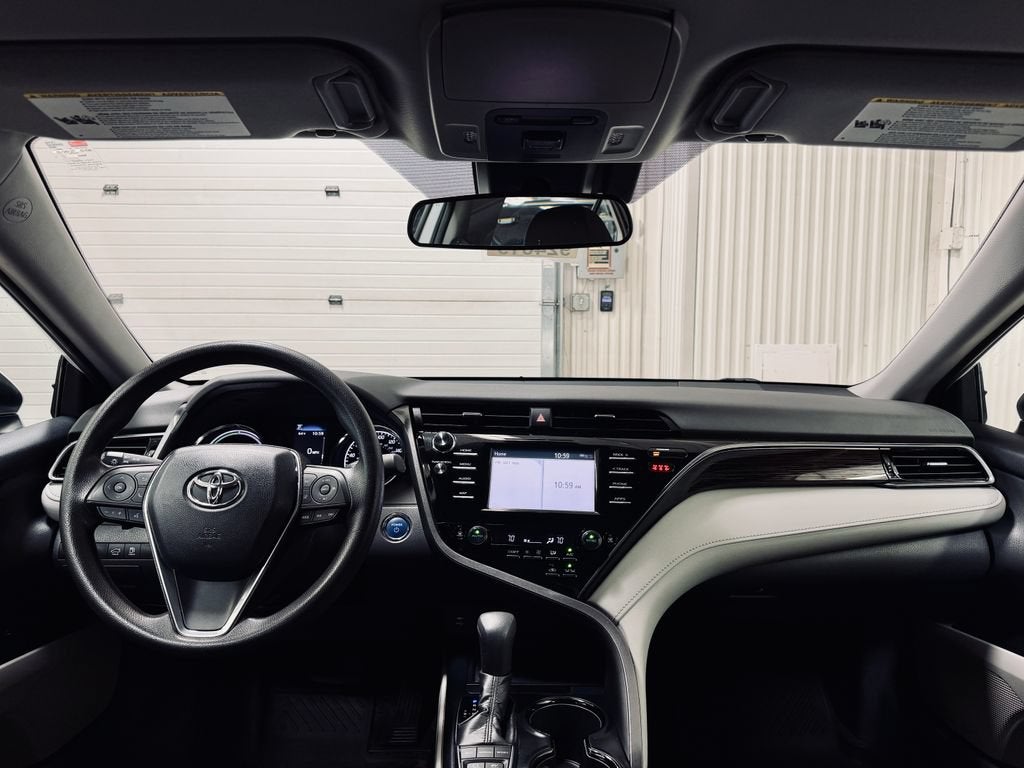 2019 Toyota Camry Hybrid LE