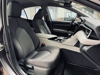 2020 Toyota Camry Hybrid LE