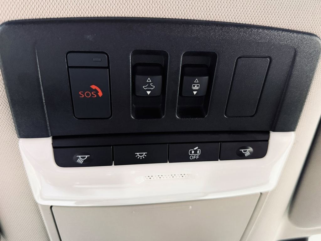 2022 Nissan Pathfinder SL 4WD