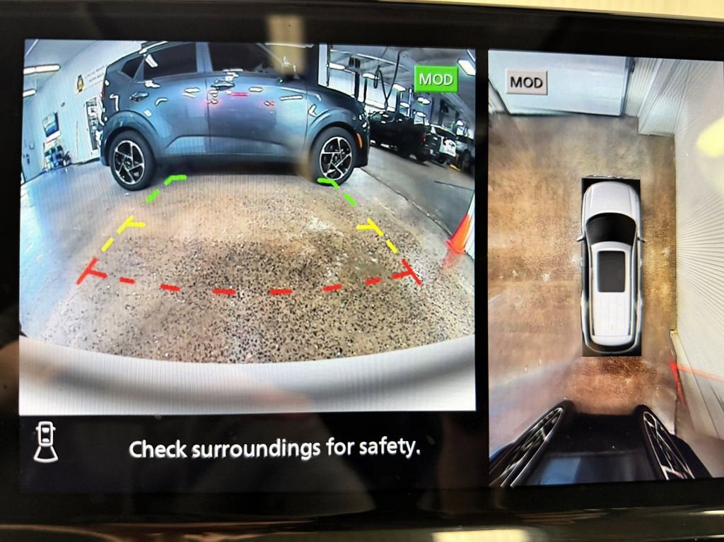 2022 Nissan Pathfinder SL 4WD