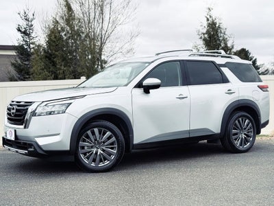 2022 Nissan Pathfinder SL 4WD