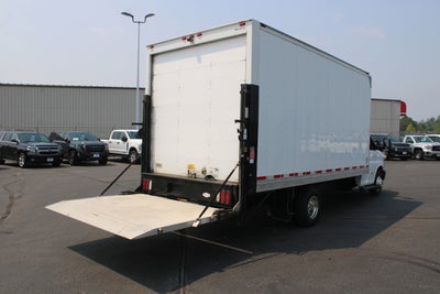 2017 Chevrolet Express Cutaway 4500 Van 177"