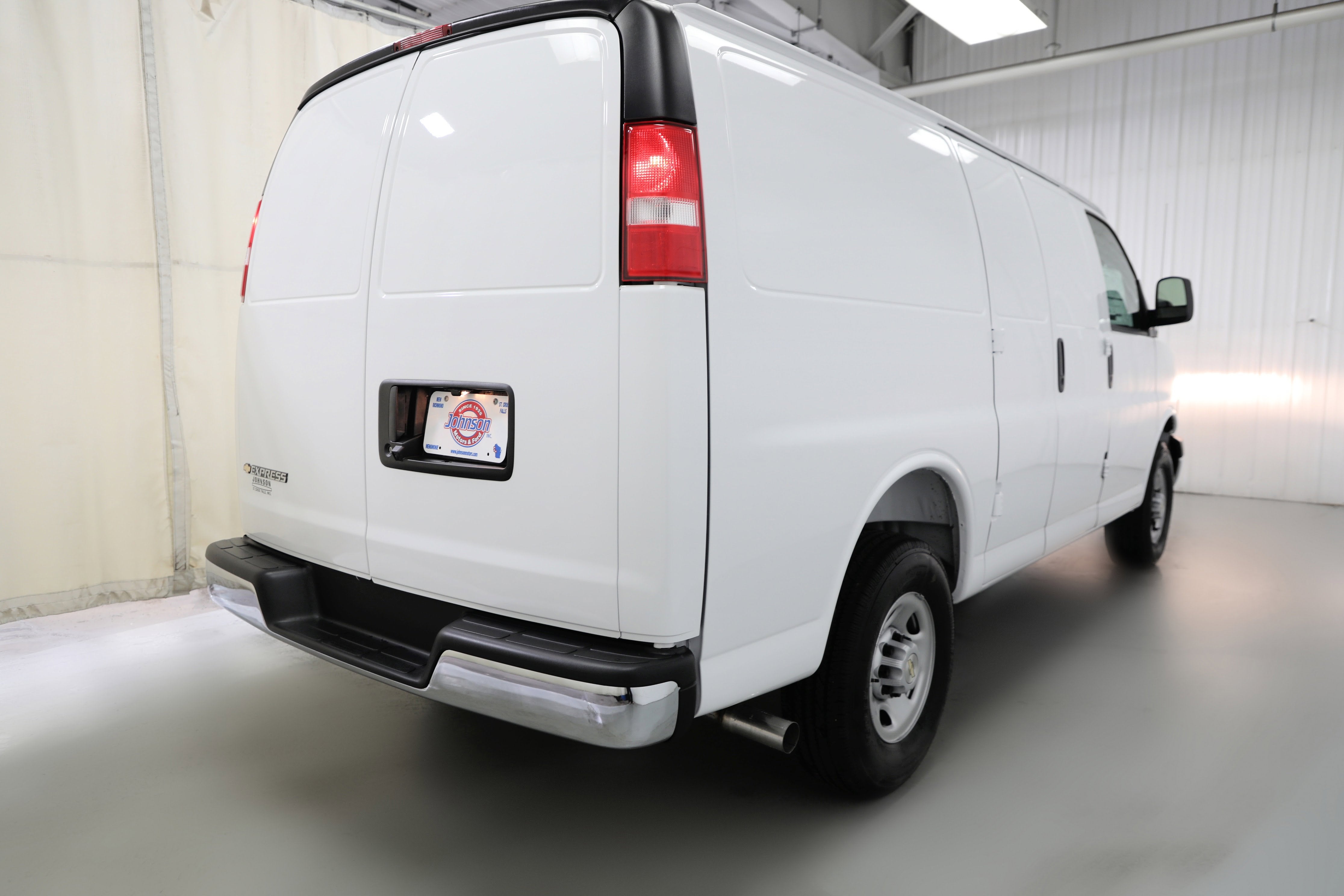 2026 Chevrolet Express Cargo WT