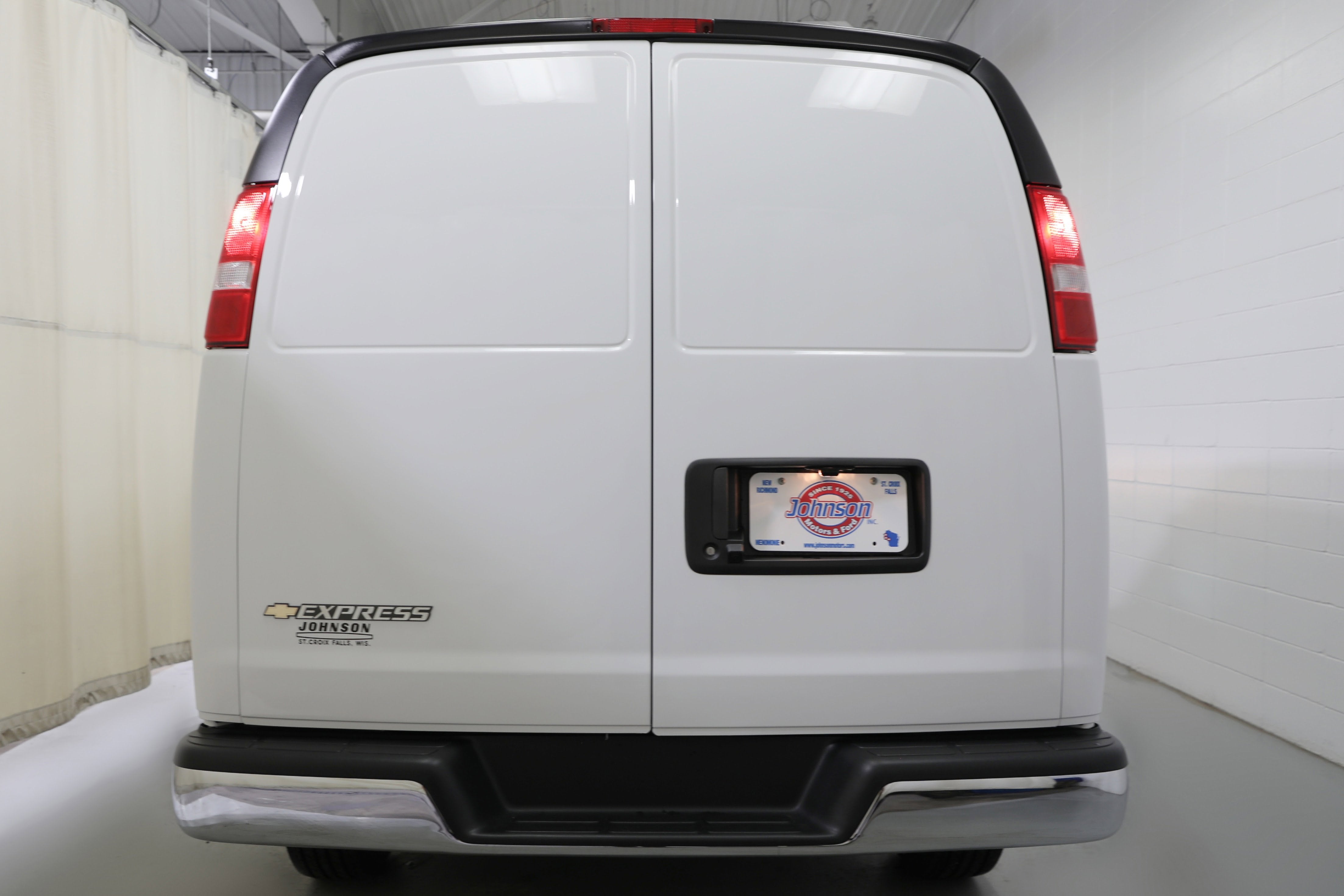 2026 Chevrolet Express Cargo WT