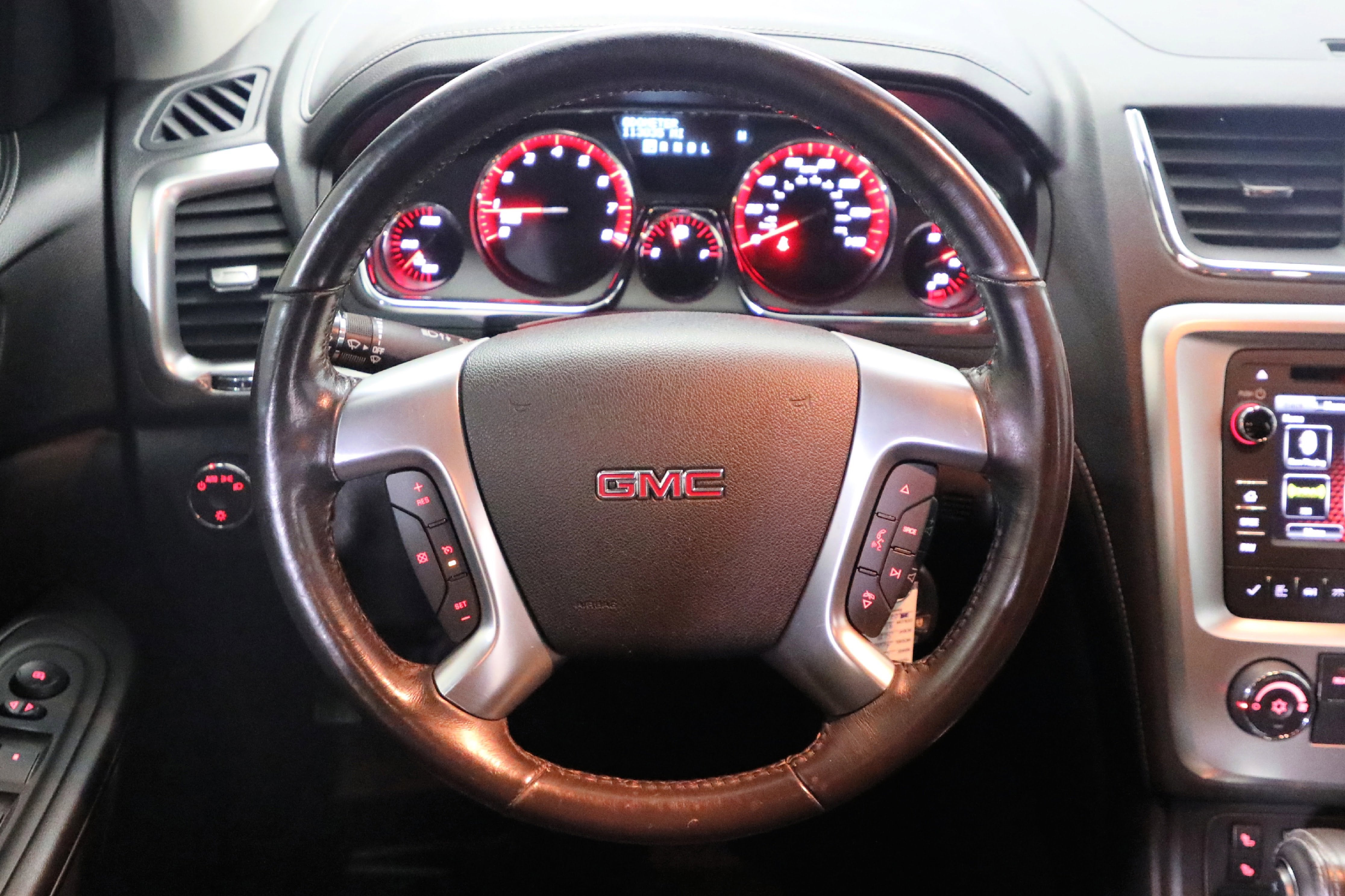 2016 GMC Acadia SLE