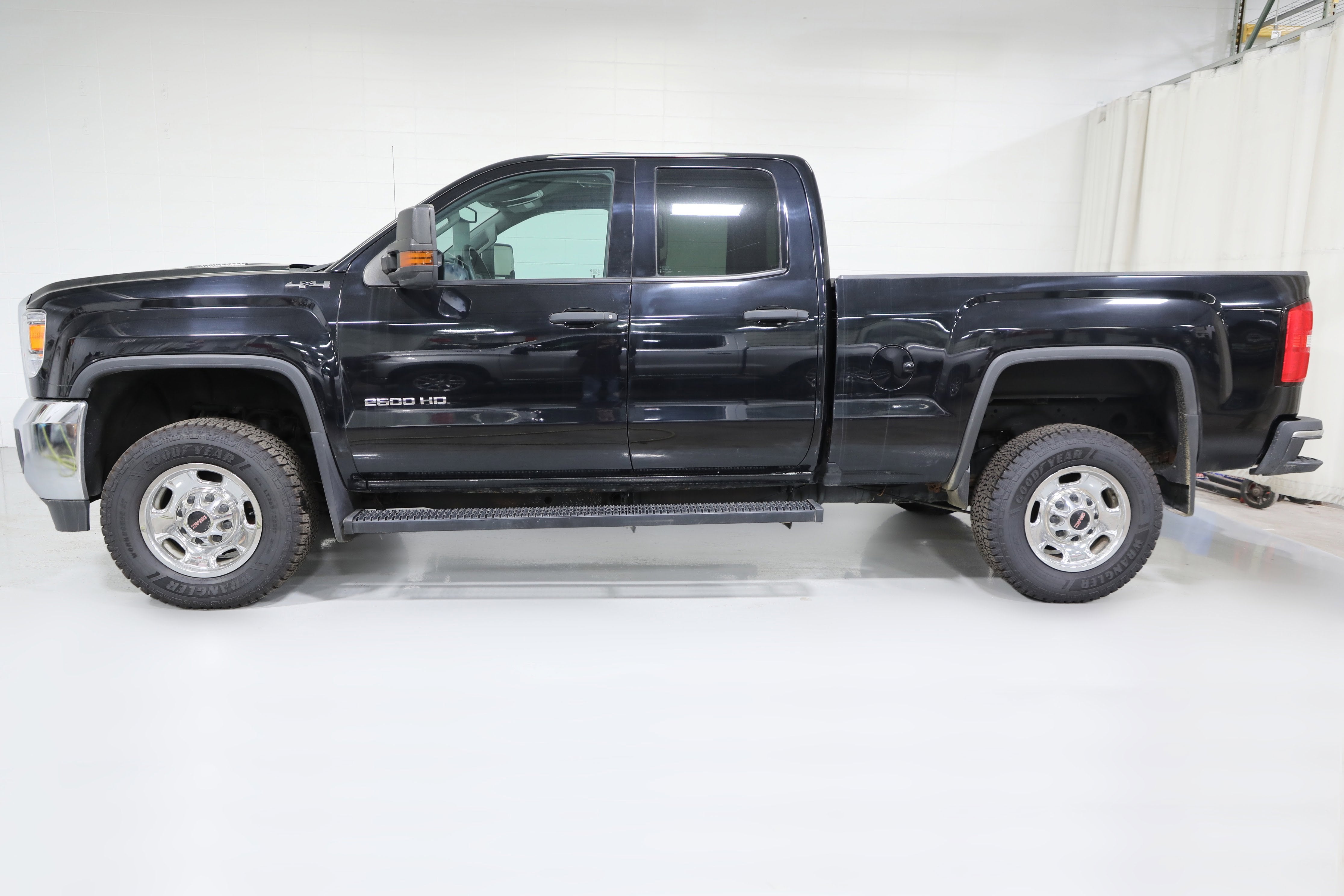 2016 GMC Sierra 2500 HD 4WD Double Cab 144.2"