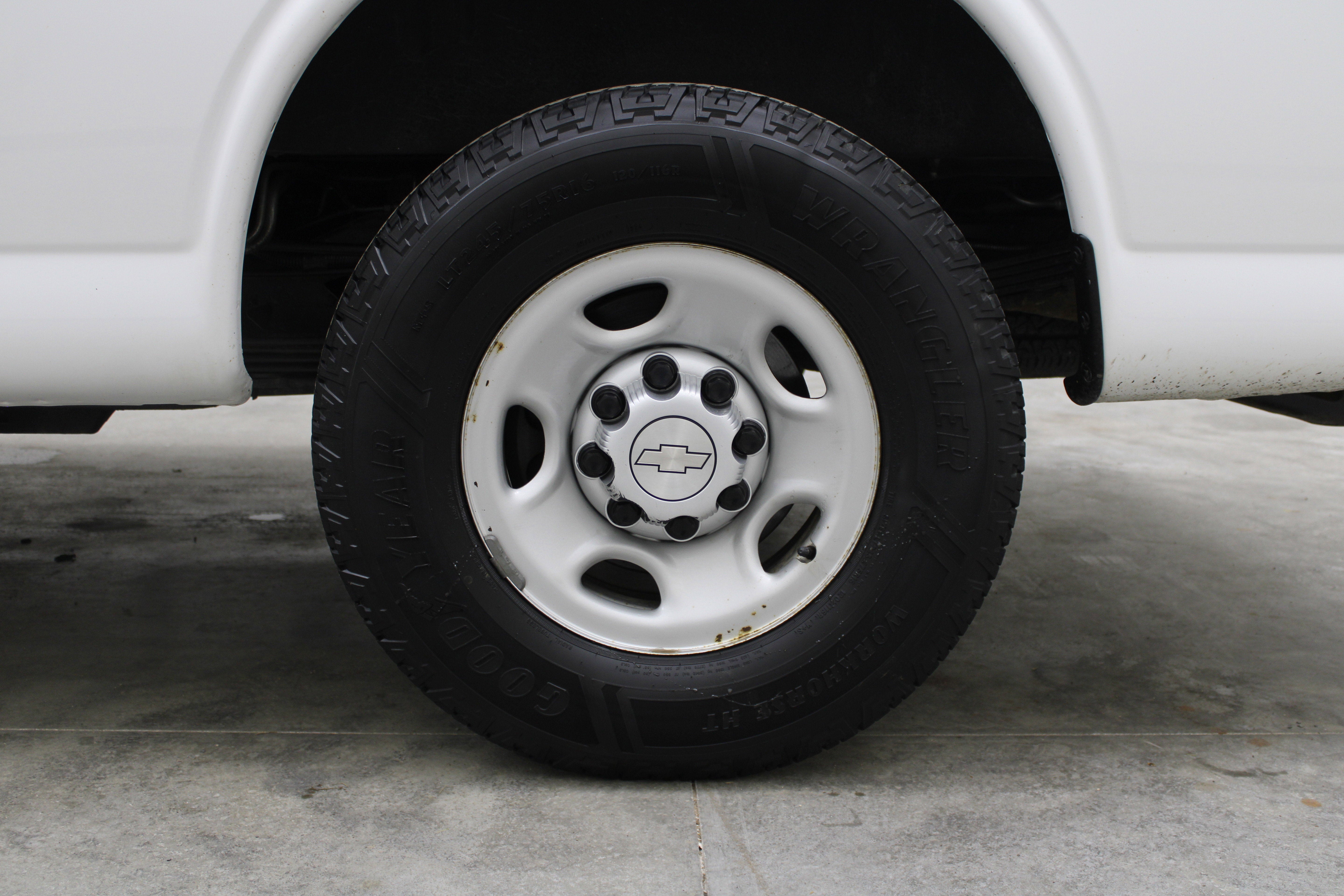 2019 Chevrolet Express Passenger 3500 LS