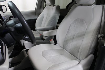 2018 Chrysler Pacifica Hybrid Touring Plus