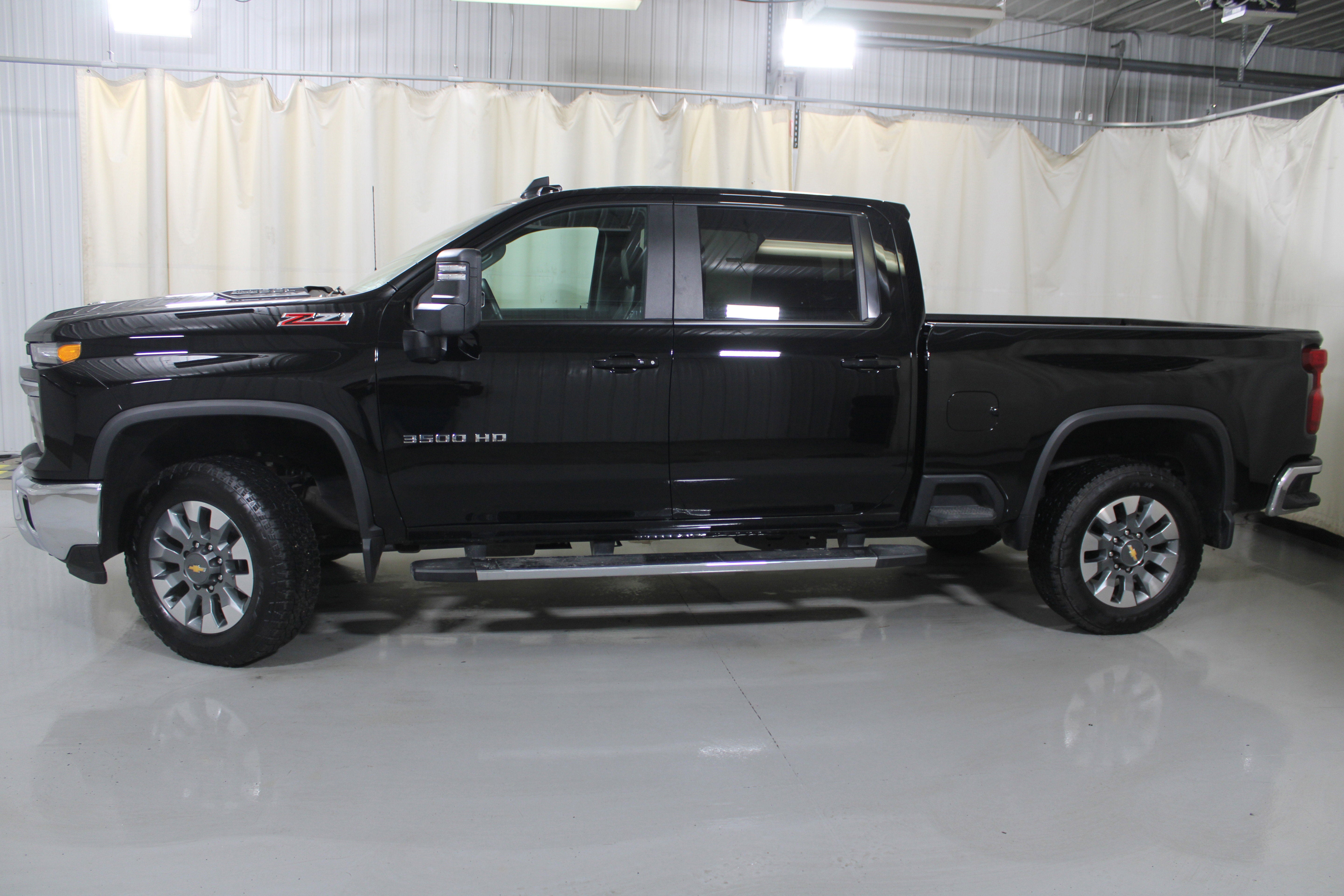 2025 Chevrolet Silverado 3500 HD LT