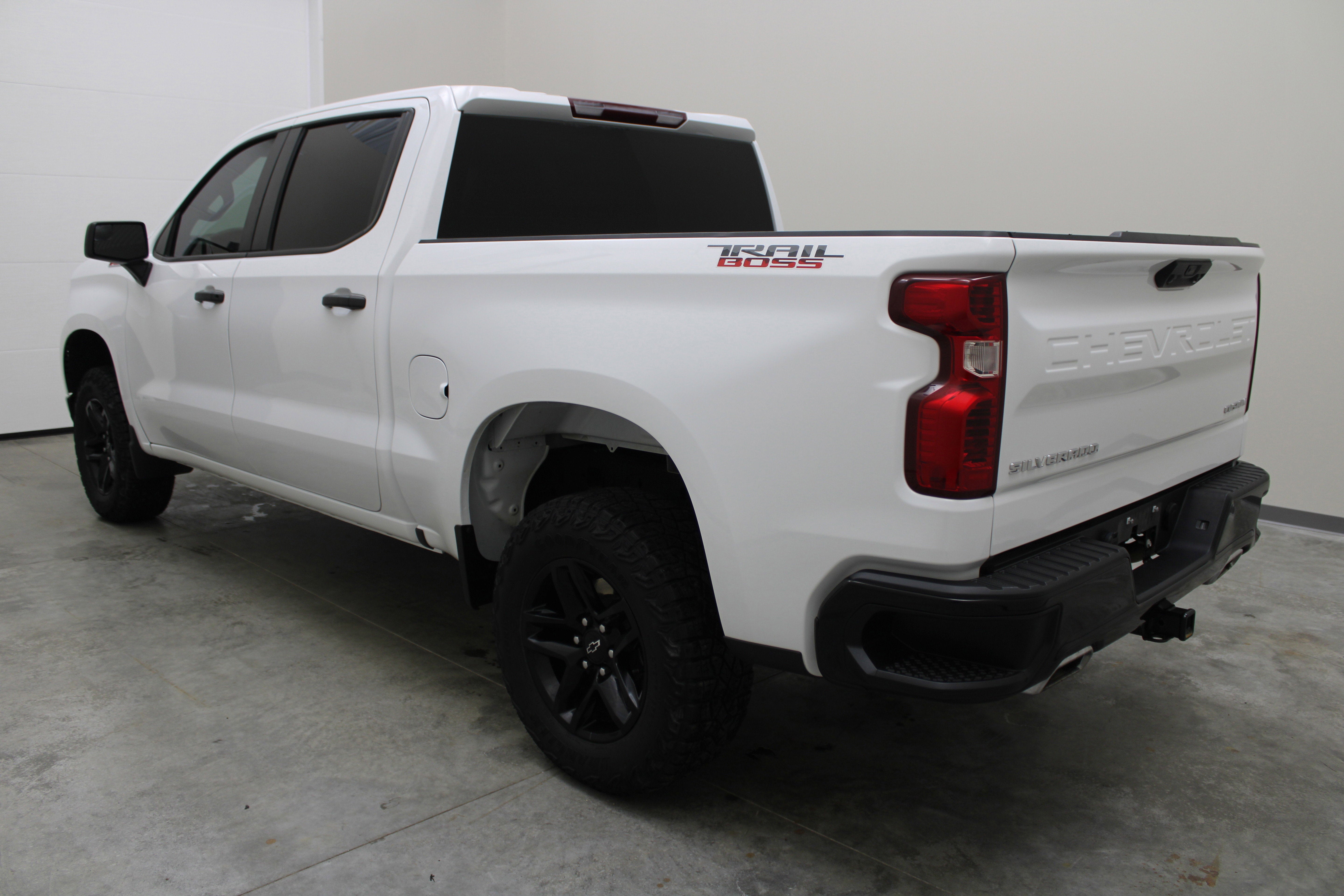 2023 Chevrolet Silverado 1500 Custom Trail Boss