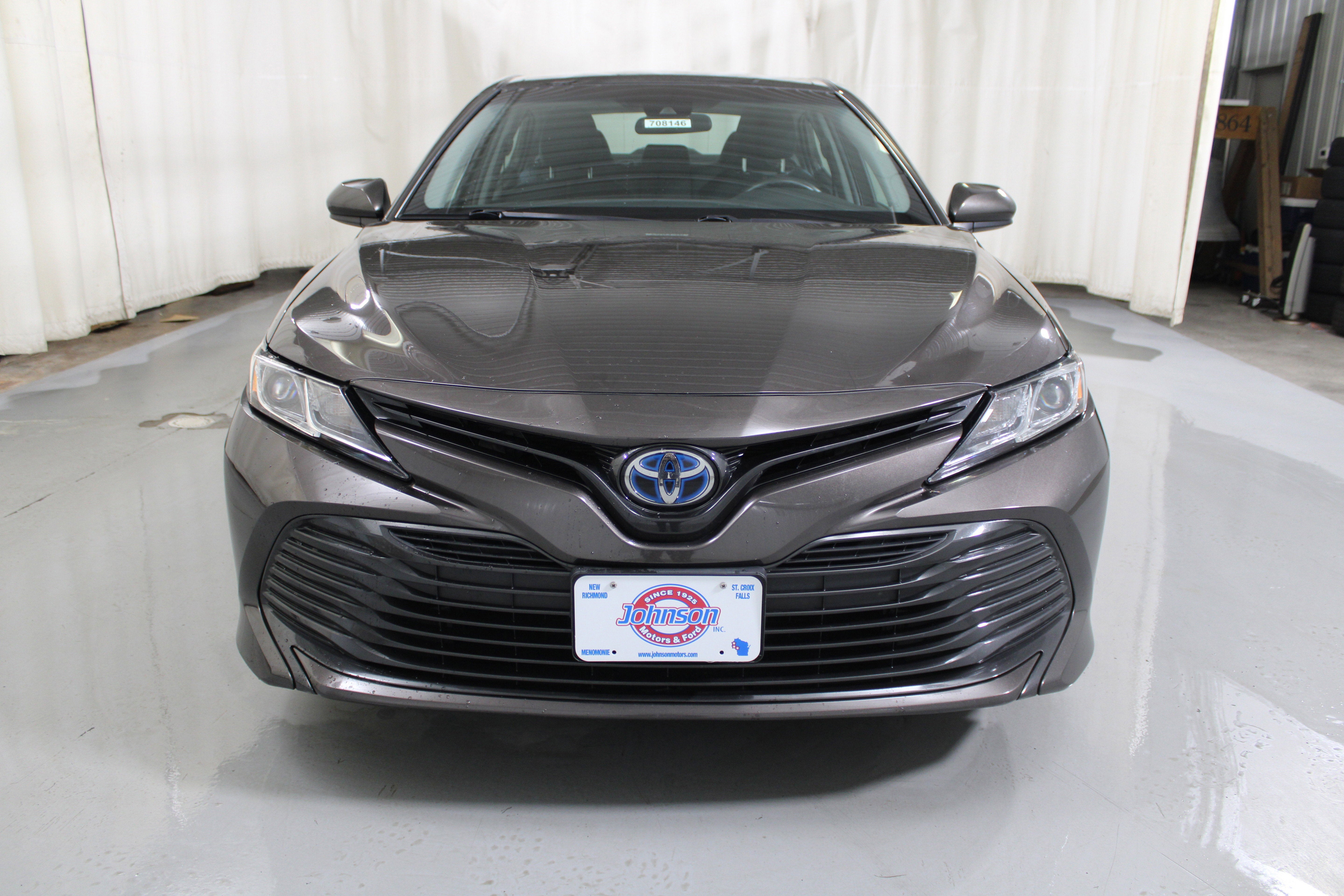 2019 Toyota Camry Hybrid LE