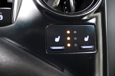 2019 Toyota Camry Hybrid LE