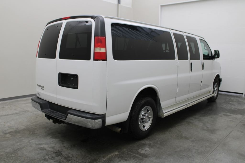 2015 Chevrolet Express 3500 LS Passenger