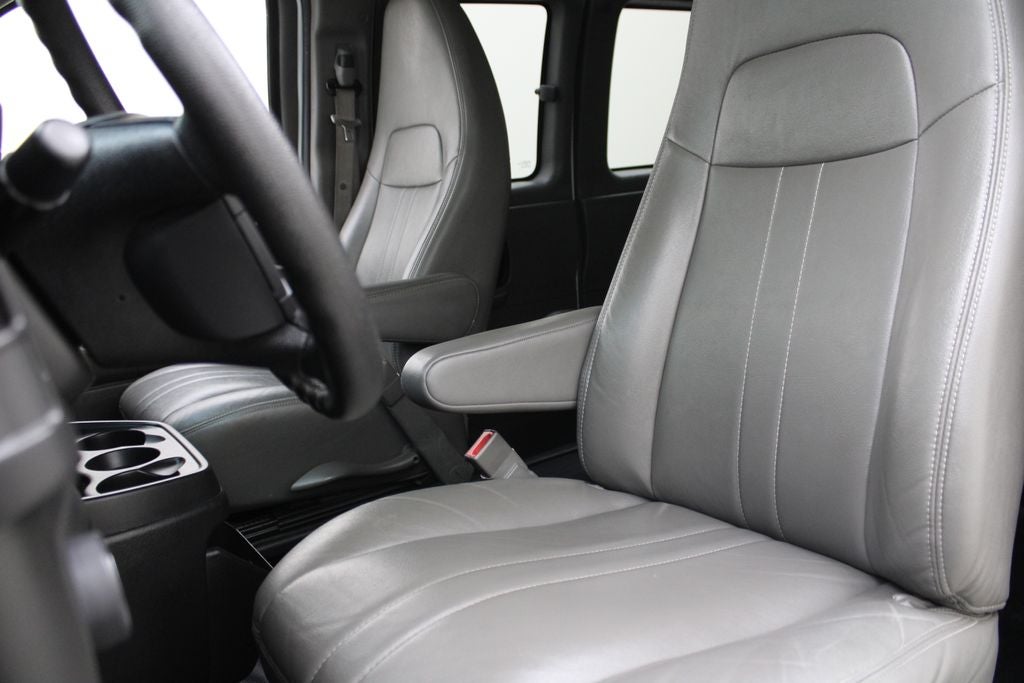2015 Chevrolet Express 3500 LS Passenger