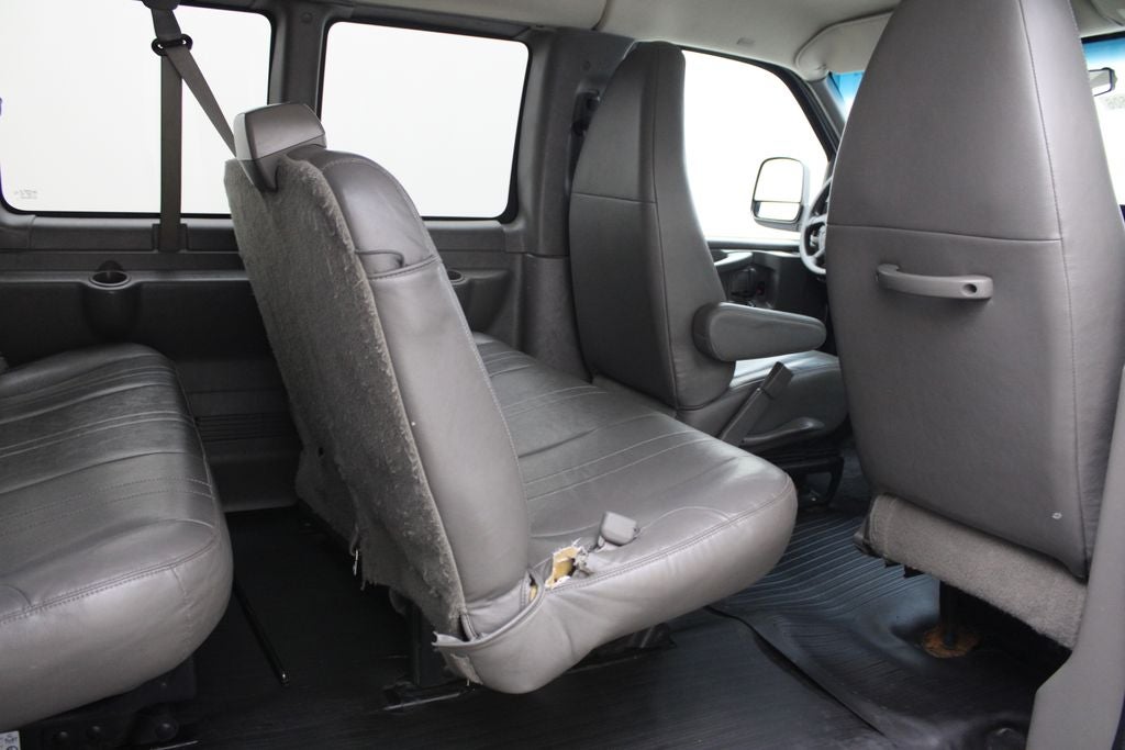 2015 Chevrolet Express 3500 LS Passenger