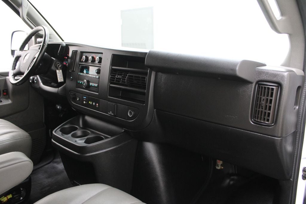 2020 GMC Savana 3500 LS