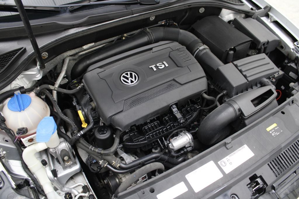 2015 Volkswagen Passat 1.8T Limited Edition