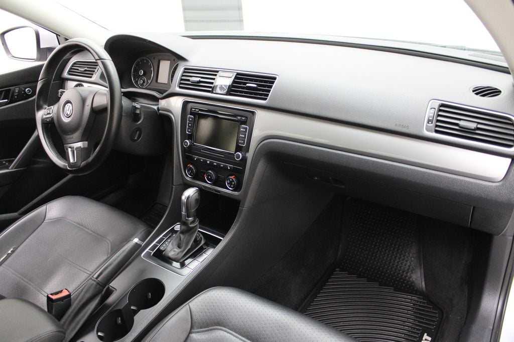 2015 Volkswagen Passat 1.8T Limited Edition