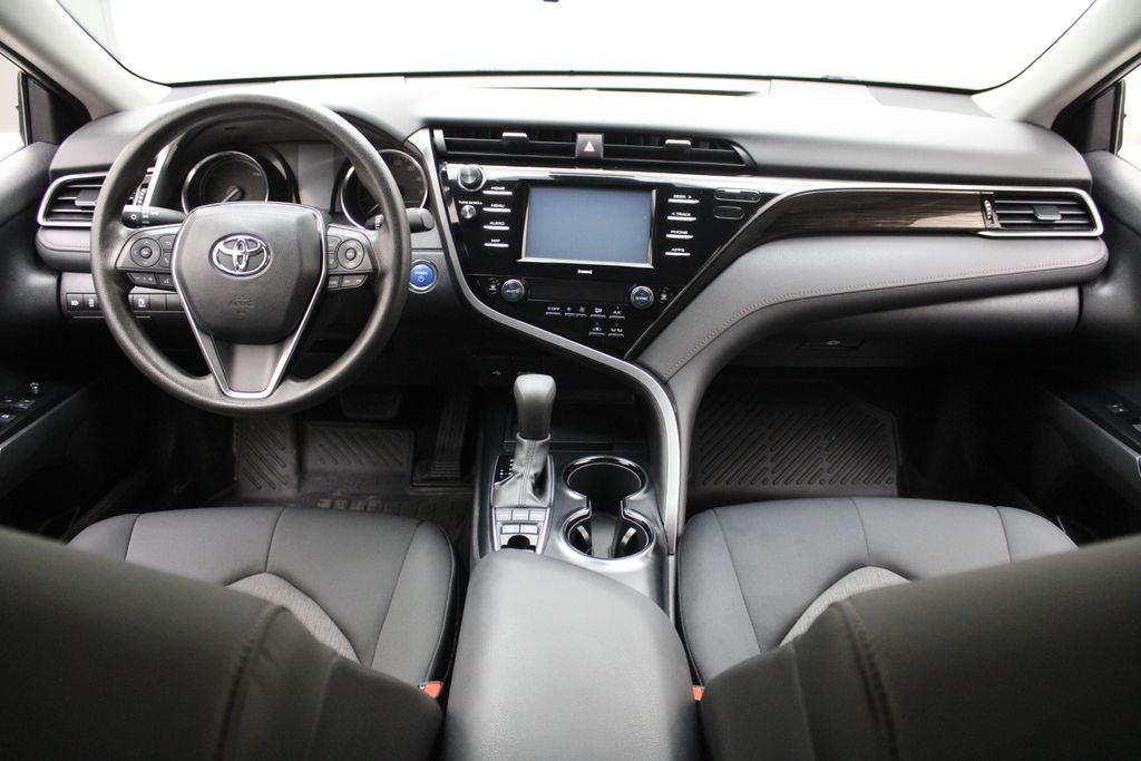 2020 Toyota Camry Hybrid LE