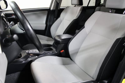 2017 Toyota RAV4 Hybrid XLE