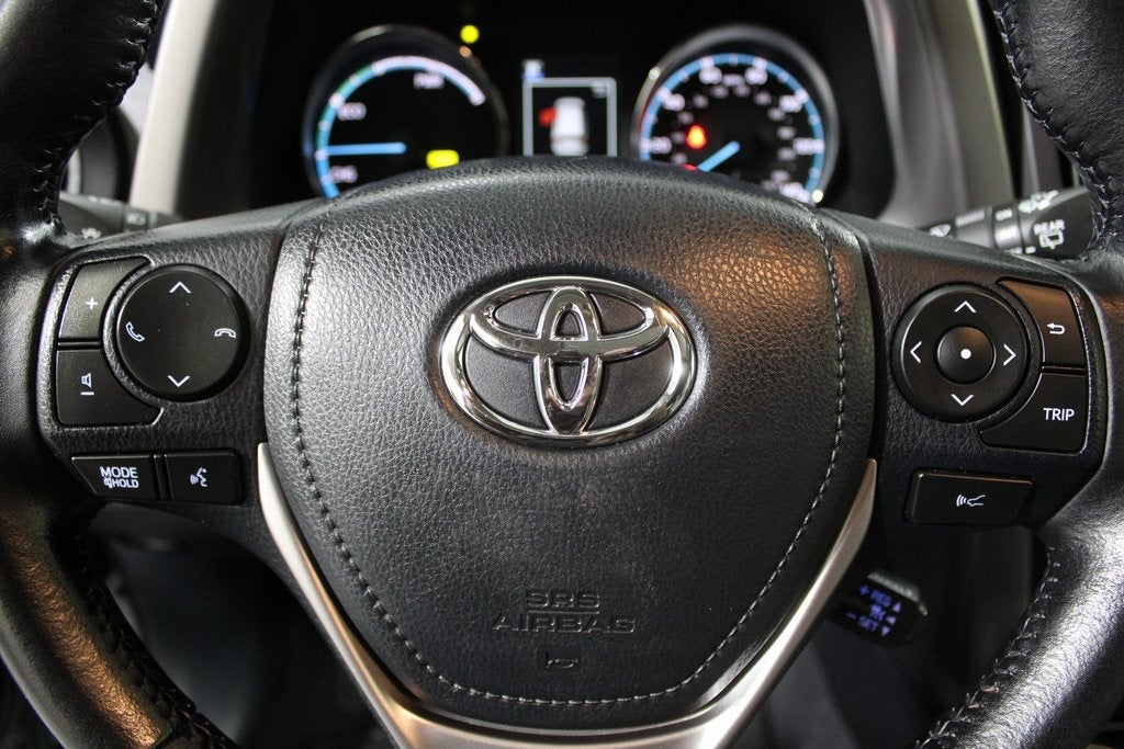 2017 Toyota RAV4 Hybrid XLE