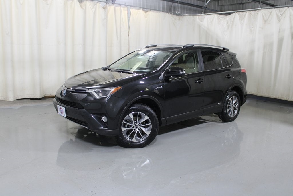 2017 Toyota RAV4 Hybrid XLE