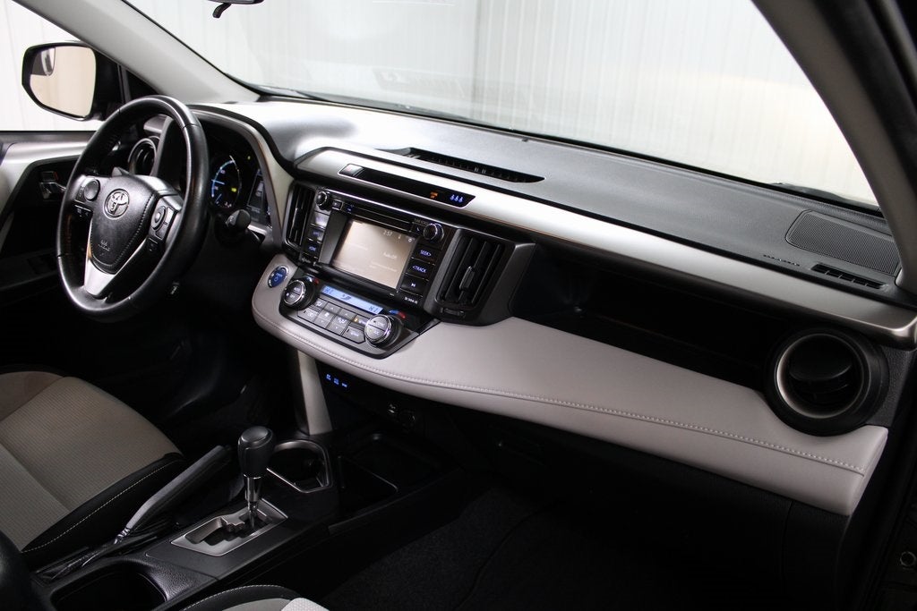 2017 Toyota RAV4 Hybrid XLE