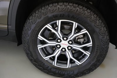 2024 GMC Acadia AT4