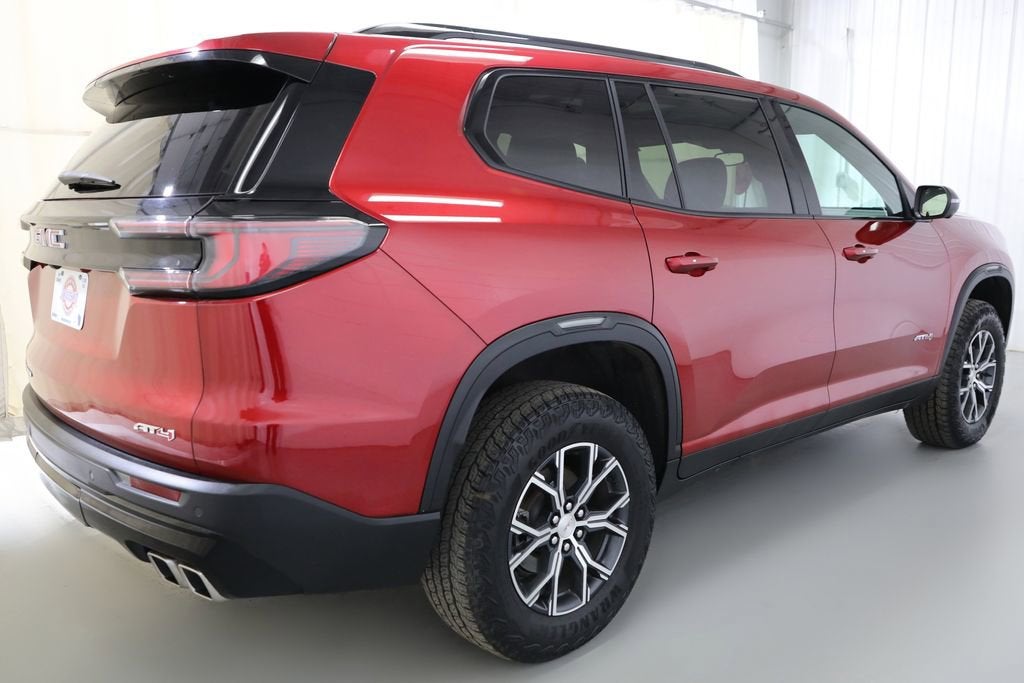 2024 GMC Acadia AT4