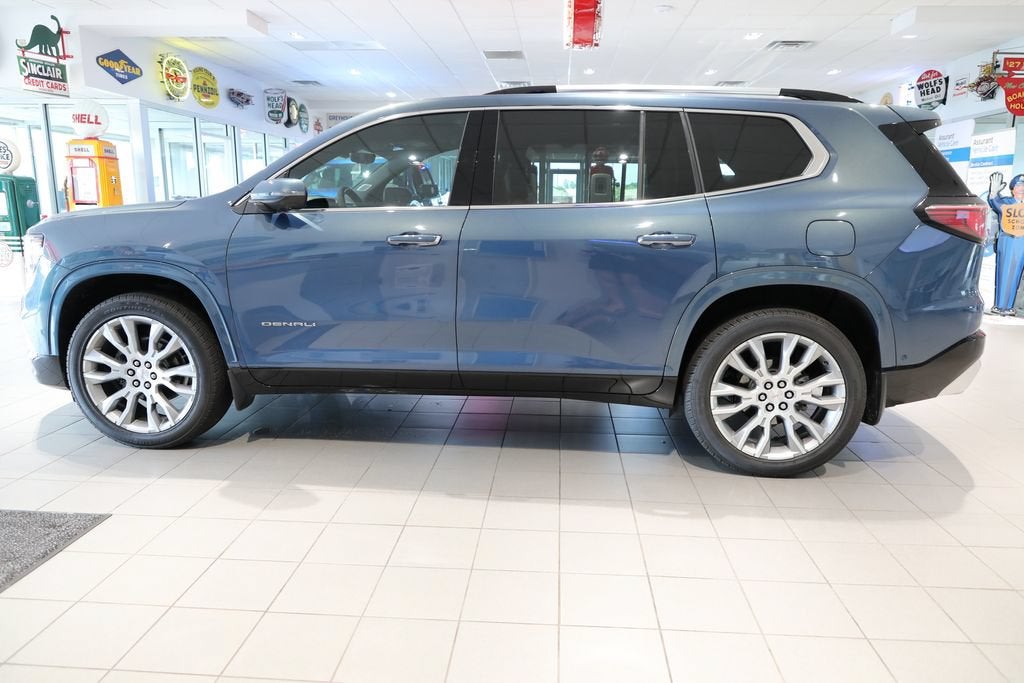 2025 GMC Acadia Denali