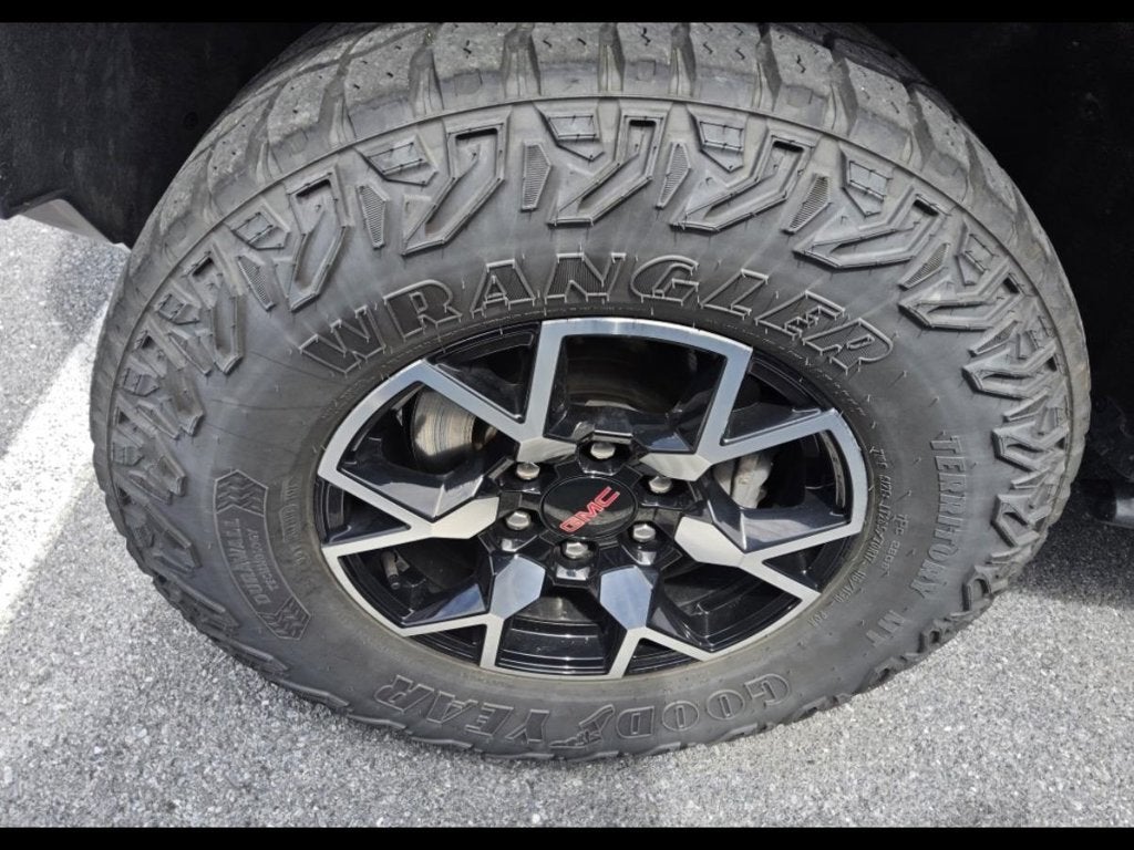 2024 GMC Canyon AT4X