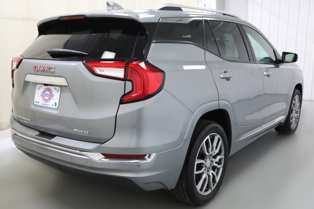 2023 GMC Terrain Denali