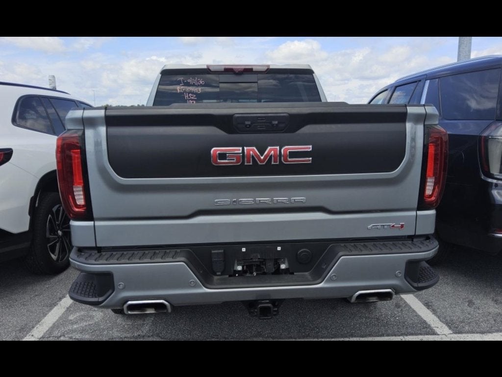 2024 GMC Sierra 1500 AT4