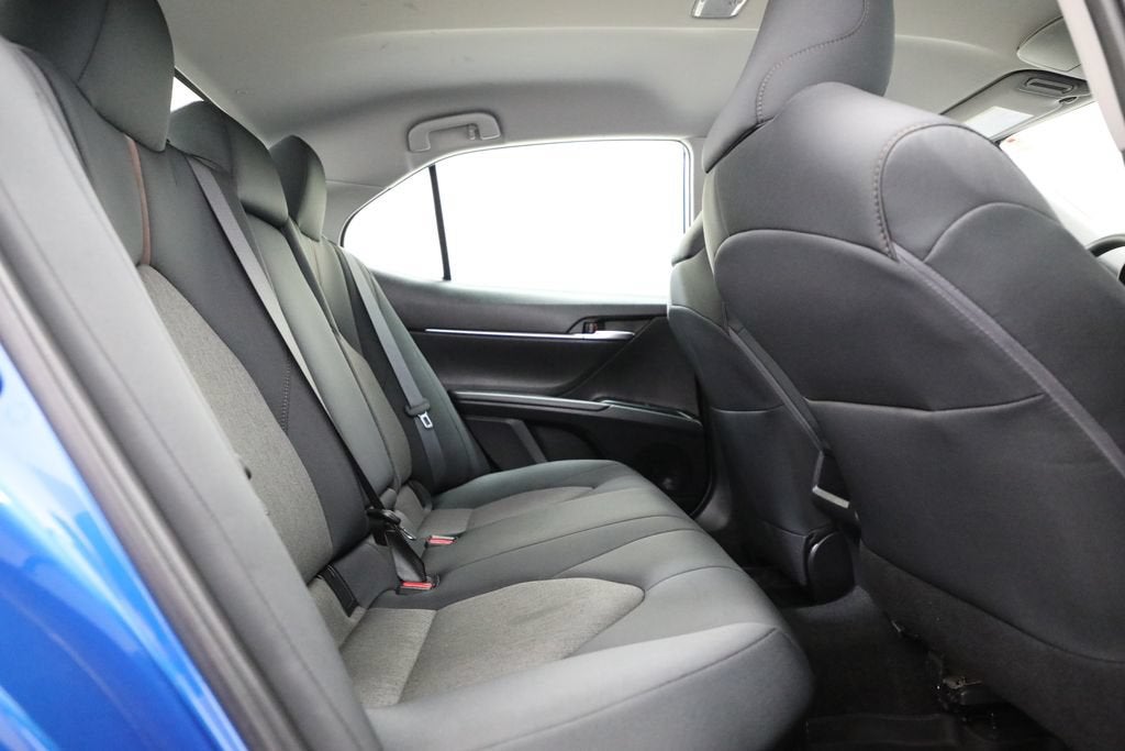 2020 Toyota Camry LE Hybrid